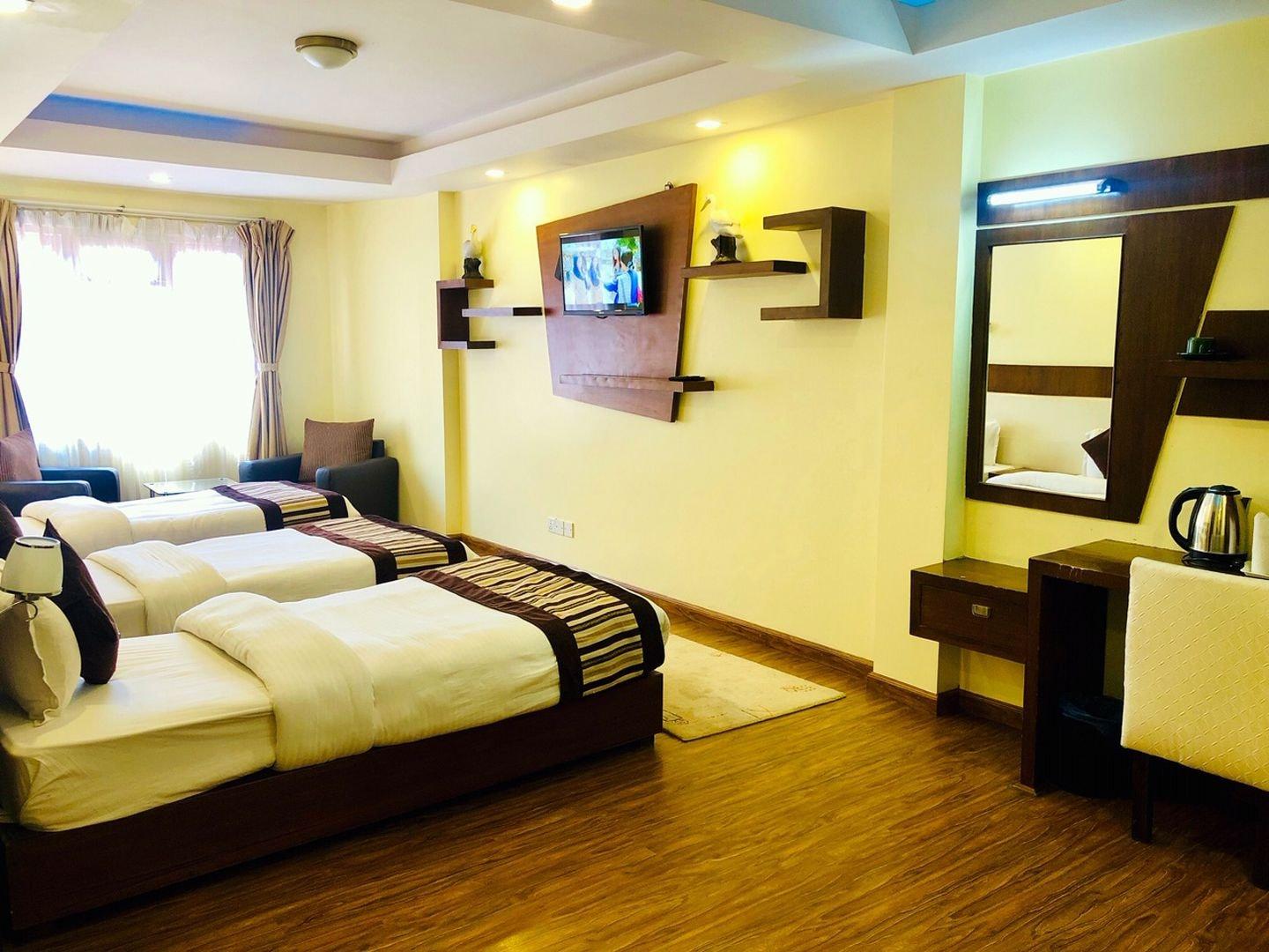 Backyard Hotel Катманду Экстерьер фото