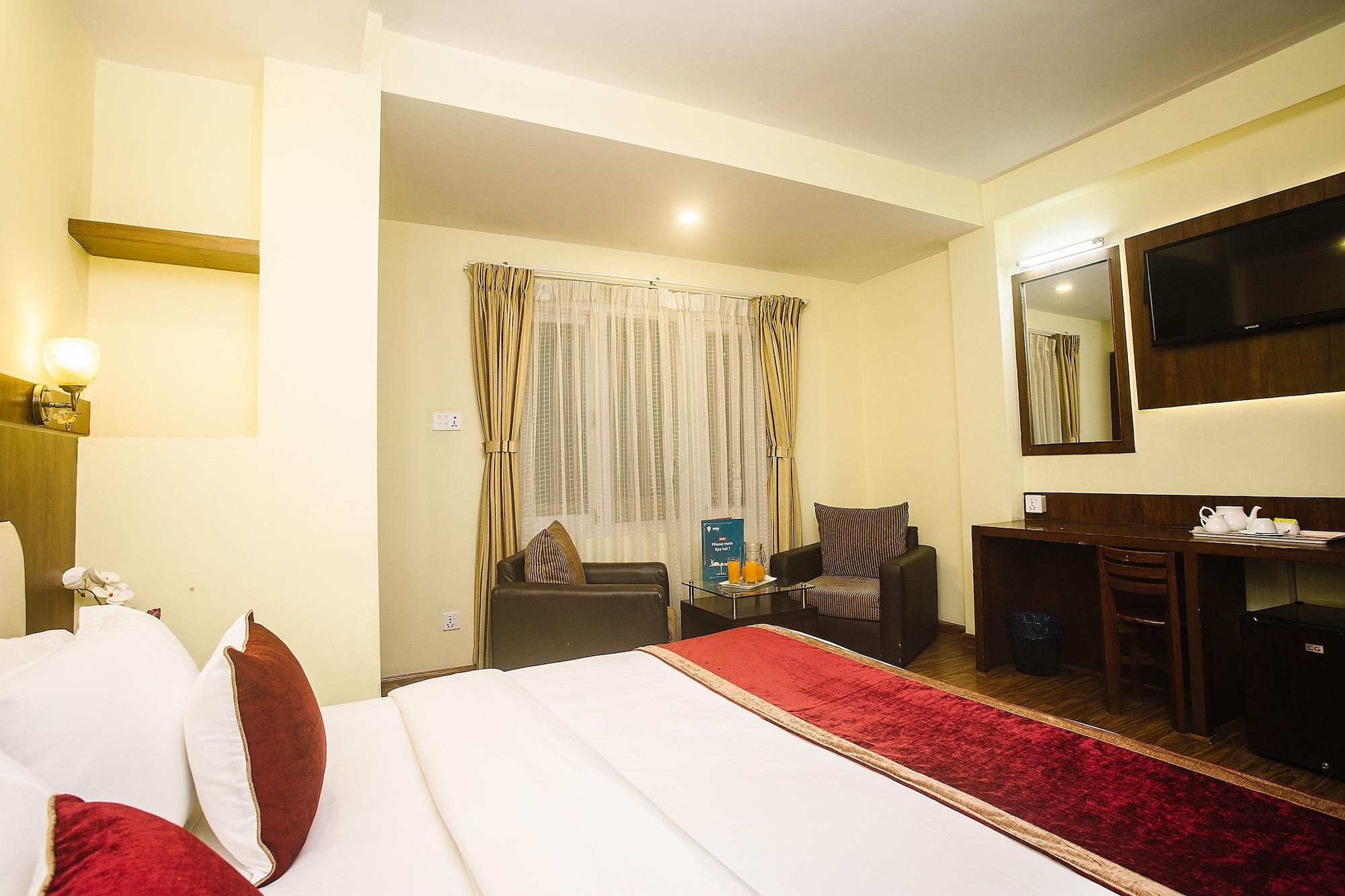 Backyard Hotel Катманду Экстерьер фото
