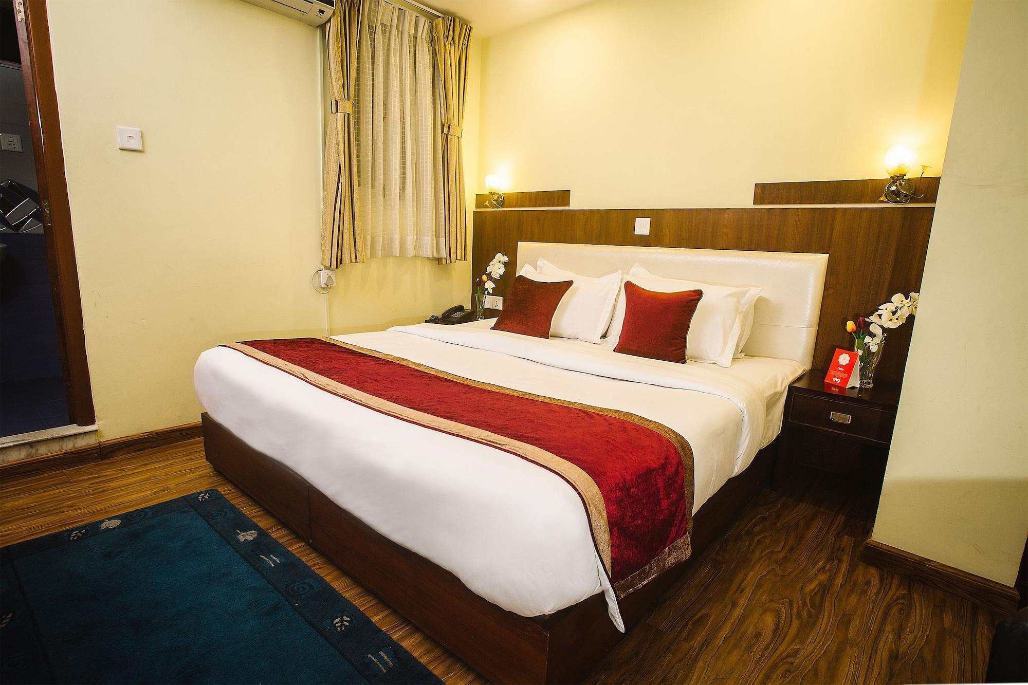 Backyard Hotel Катманду Экстерьер фото